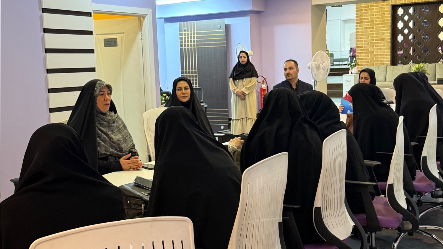 بازدید مدیران مدارس از مرکز نوآوری ، استعدادیابی و توانمندسازی پرگار